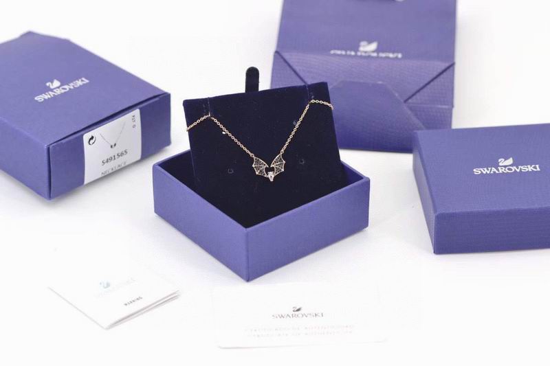 Swarovski Necklace 01lyr32 (4)